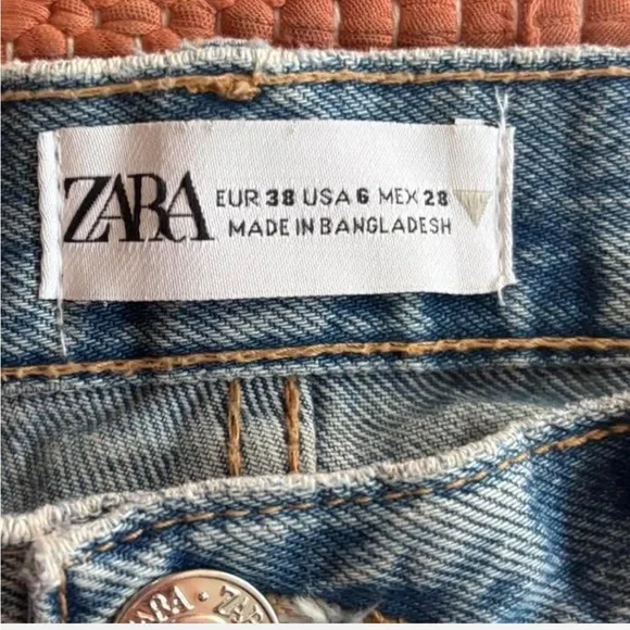 Zara Light Blue High Waisted Distressed Wide Leg Jeans - Picture 4 of 7